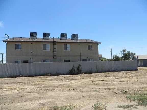4th image of 10842 Railroad Ave