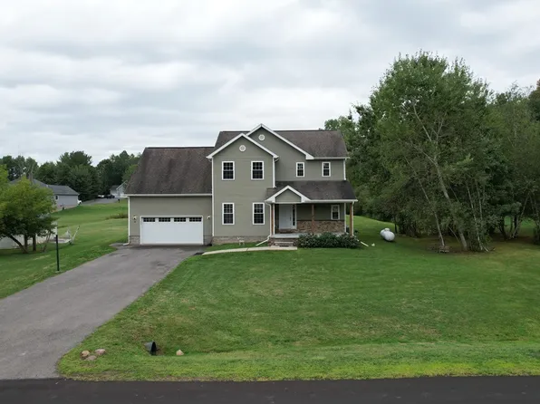 31 Creighton Dr, Central Square, NY 13036