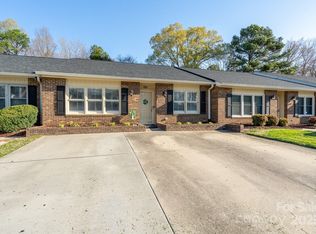 504 Camrose Cir NE, Concord, NC 28025