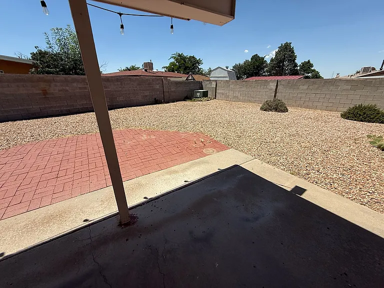 6028 Downey St NE — Photo 26