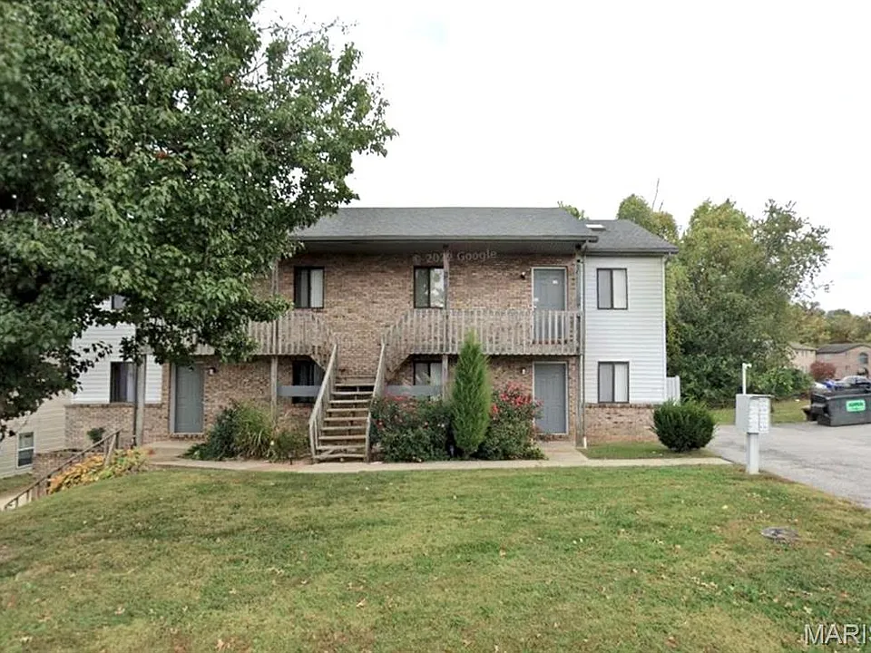102 Hillside Ln