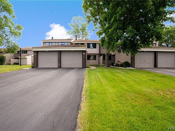 3rd image of 1502 Forest Edge Dr