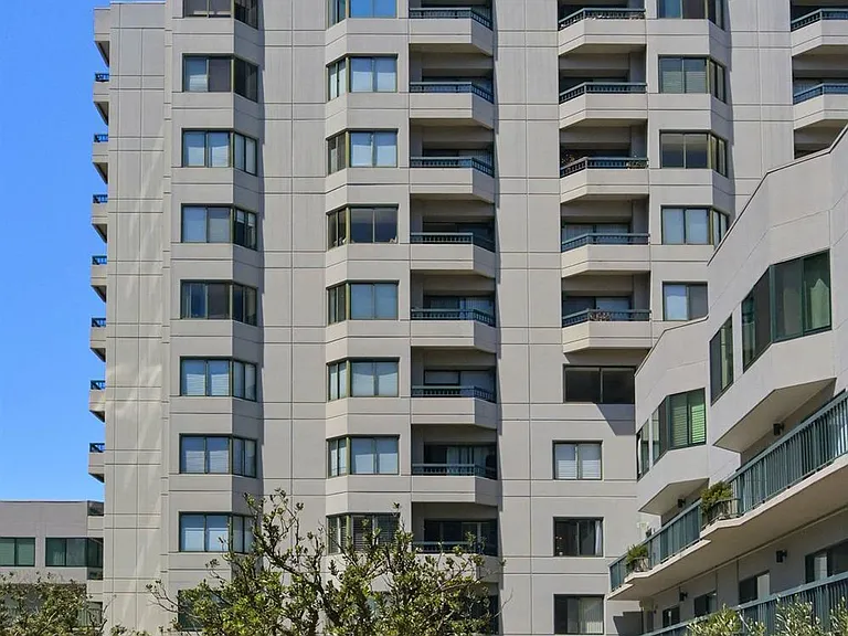 601 Van Ness Ave #411 — Photo 22