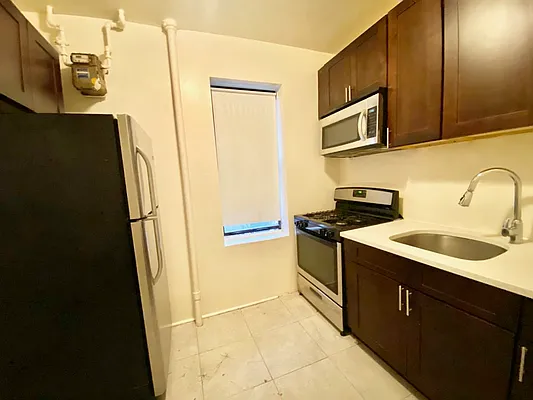 Rented by EastMount Realty LLC | media 1