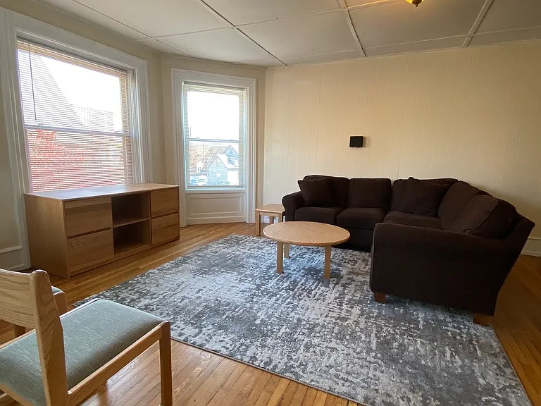 1051 W 4th St #2-1 — Photo 7