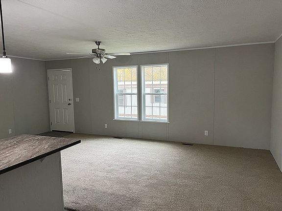 3rd image of 163 N River Dr