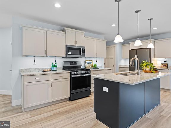 4th image of 5 Shillington Ln