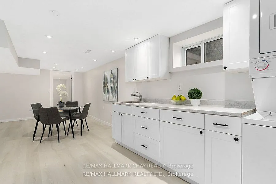 2 bed, $1,800 — Photo 4