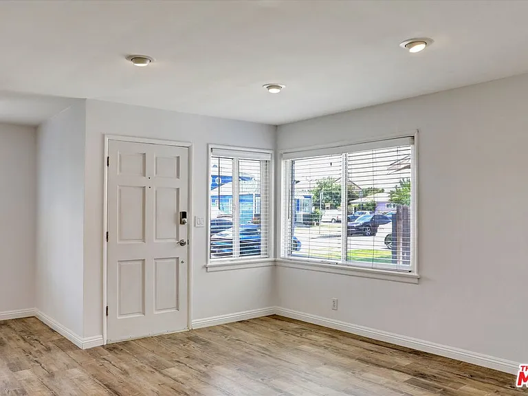 14110 Shoup Ave — Photo 9