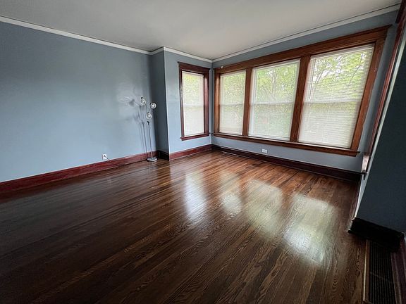 4th image of 1336 N Central Ave