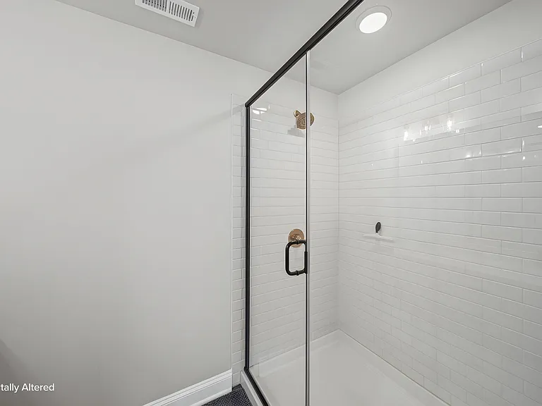 10037 Mamillion Dr — Photo 17
