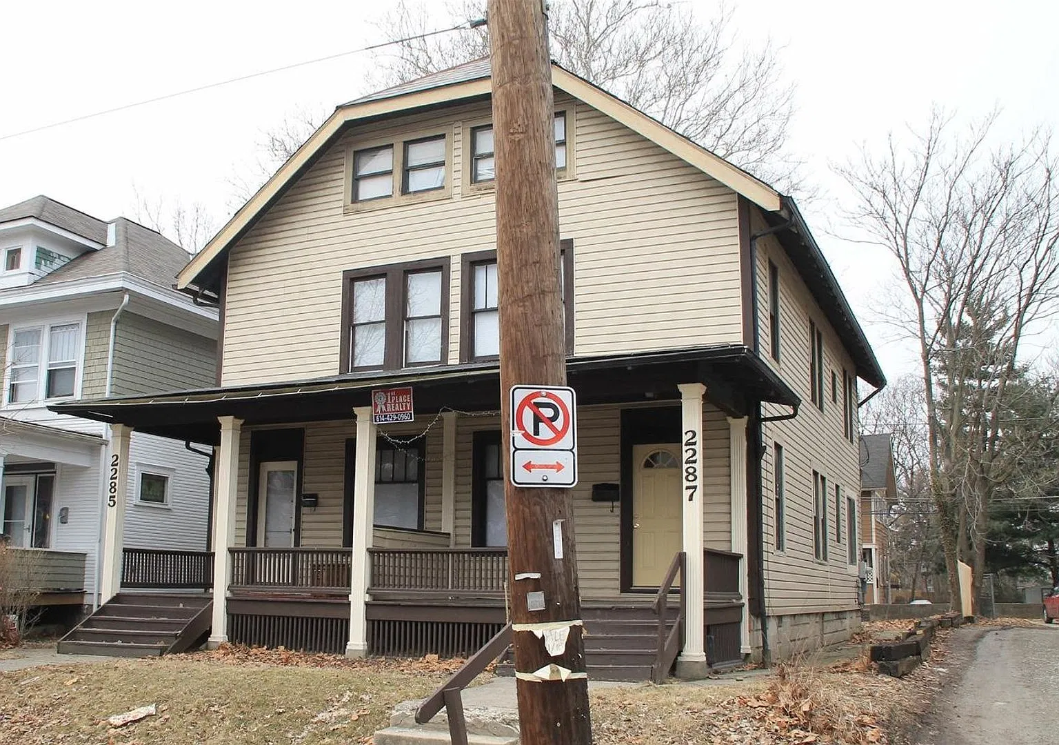 2285-87 Indianola Ave — Photo 2