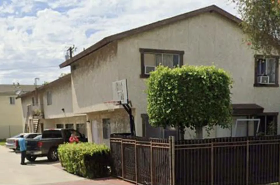 117 S Maple Ave #C