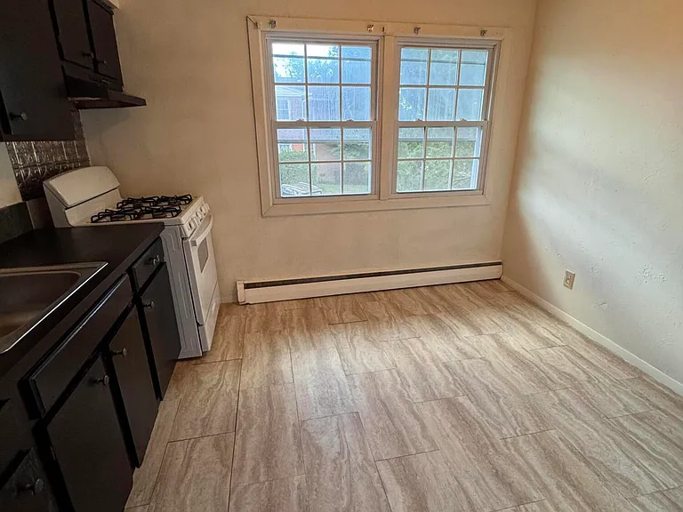 364 Westwood Ave #48 — Photo 9
