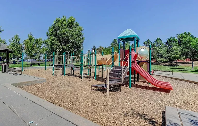 9420 Market Dr — Photo 32