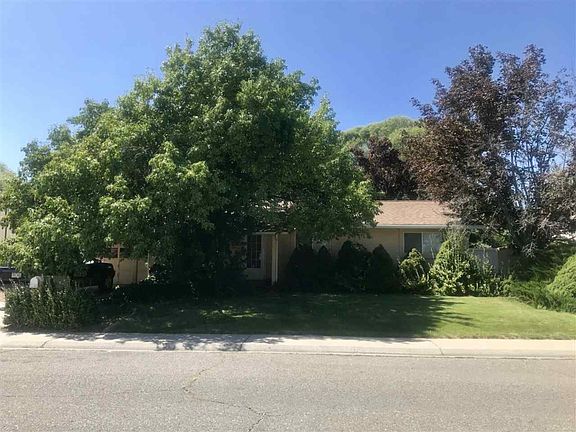 2nd image of 555 Peachwood Dr