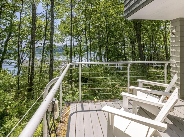 26 Channel Point Road, Yarmouth, ME 04096