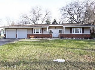 6319 Arnold Dr, Woodridge, IL