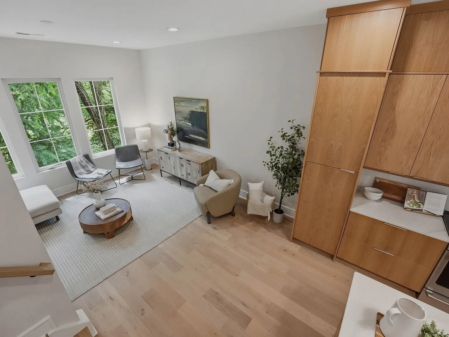 2 bed, 2.5 bath, 1337 sqft, $3,200 — Photo 2