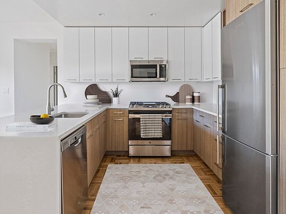5th image of 420 E 23rd St APT 13E