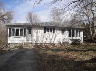 355 W Mitchell St, Manchester, NH 03103
