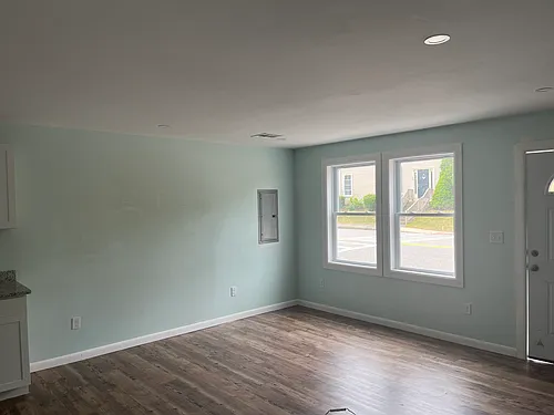 87 W Grove St #3 Photo 1