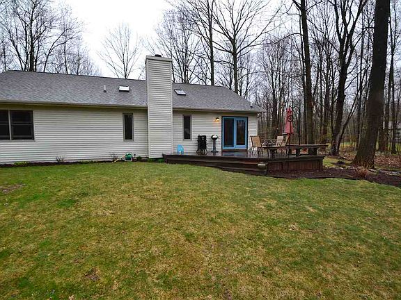 3rd image of 2872 E Degeer Ct
