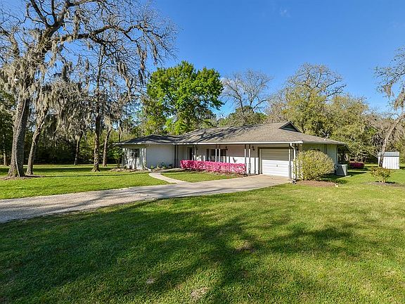 3rd image of 20930 Oak Hollow Ln