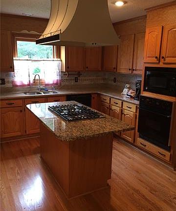 4th image of 174 Wintergreen Cir