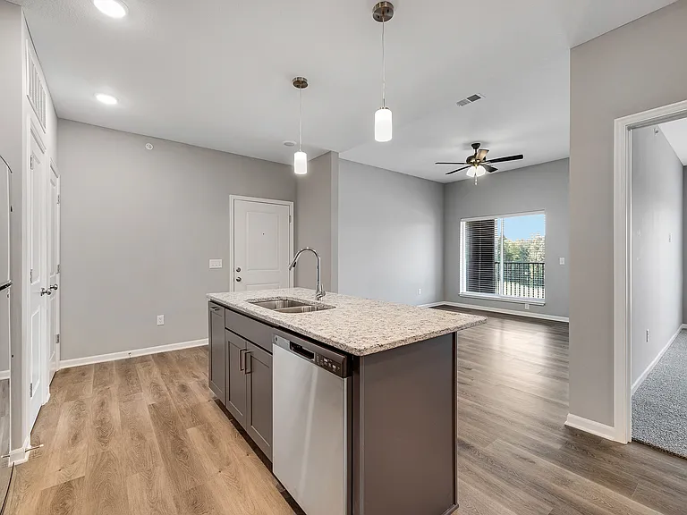 Copper Creek Apartments — Photo 39