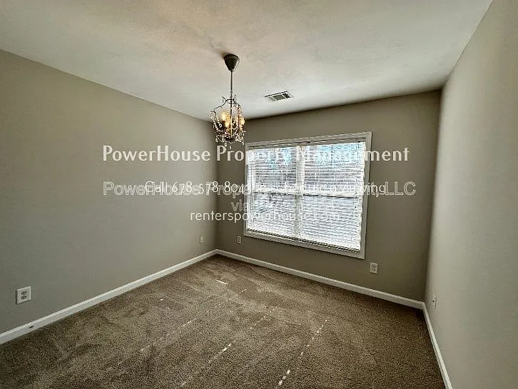 2403 Walnut Tree Ln — Photo 20