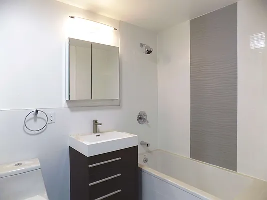 Rented by Blue Egg Realty Corp | media 22