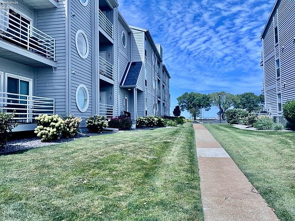 5th image of 304 Clinton Reef Dr
