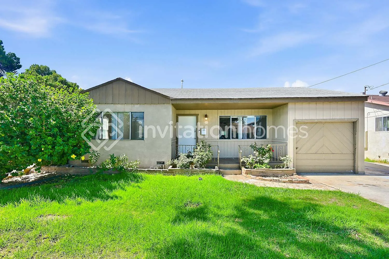 10307 Doty Ave Inglewood, CA 90303 — Photo 1