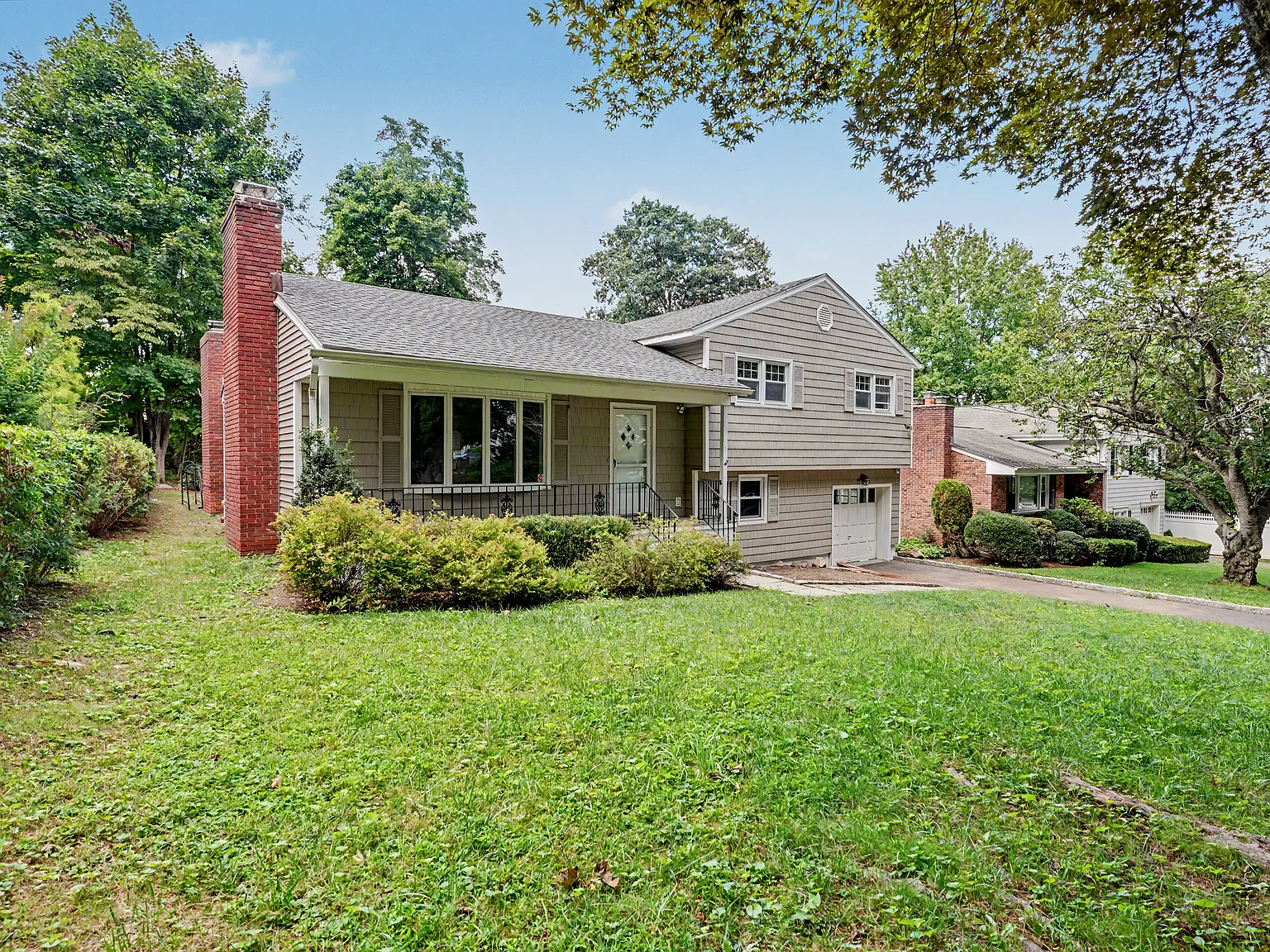 4 bed, 1753 sqft, $6,750 — Photo 2