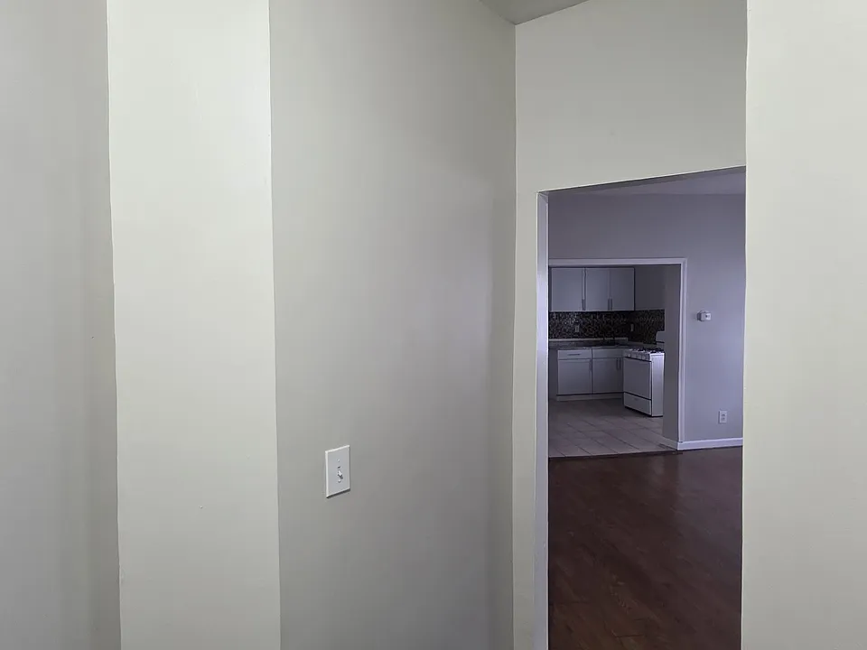 84 Sanford Ave #1