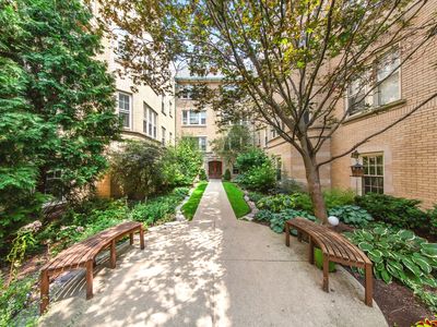 819 Forest Ave APT 3E, Evanston, IL, 60202