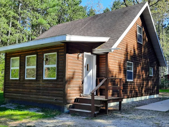 W6471 Hidden Springs Dr, Neshkoro, WI 54960