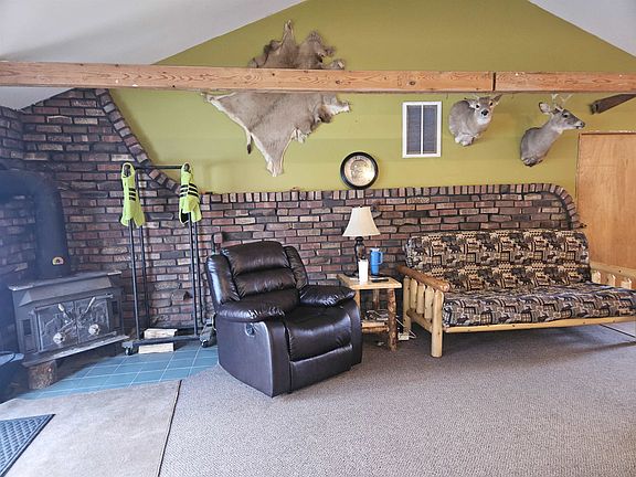 4th image of 255 W Arnold Lake Rd