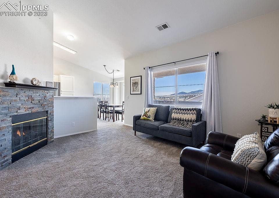 Strawberry Fields Condominiums 3850 Strawberry Field Grv Colorado