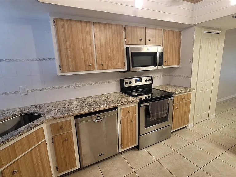 1202 Cape Coral Pkwy W #107 — Photo 23