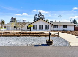 12105 Trieste Dr, Madera, CA