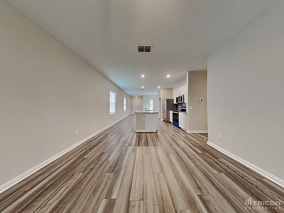 3rd image of 7435 Guadalupe St