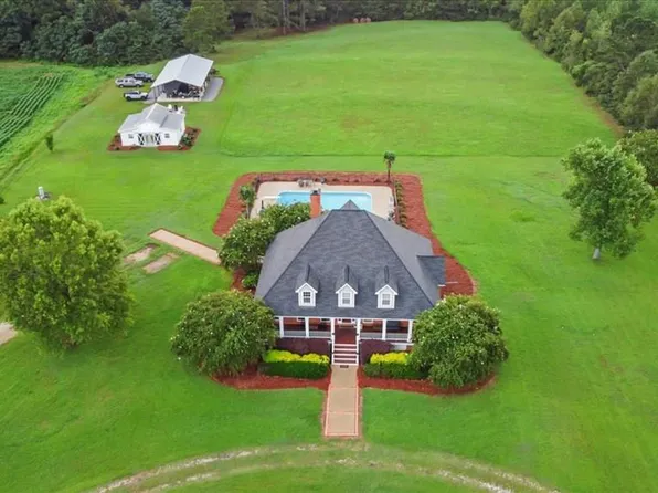 900 County Road 165, Headland, AL 36345