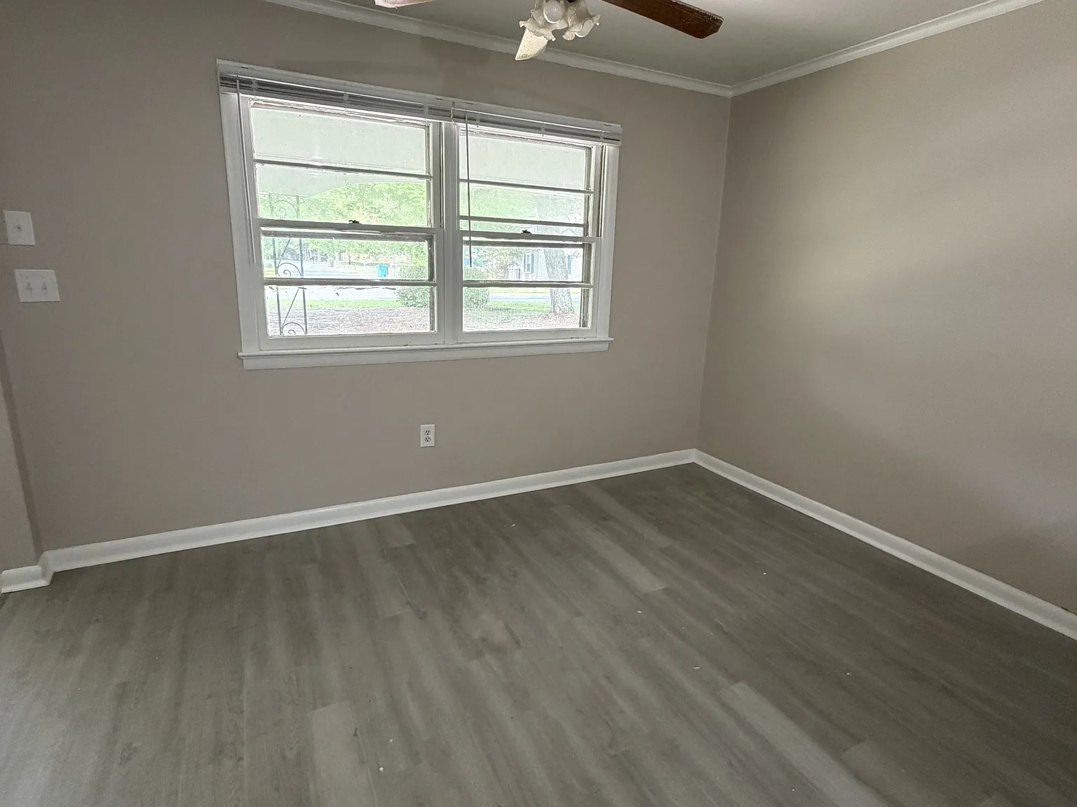 137 Honeysuckle Drive - 1 — Photo 4
