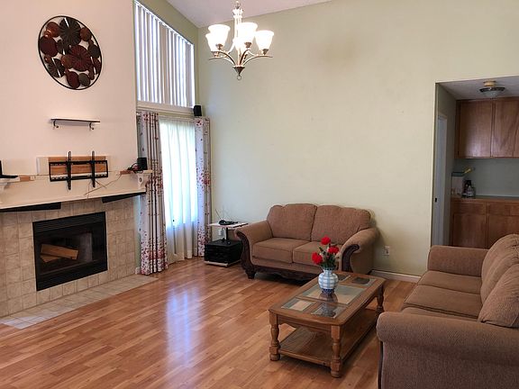 4th image of 3187 Rockhampton Dr
