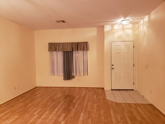 4th image of 3735 E Longhorn Dr