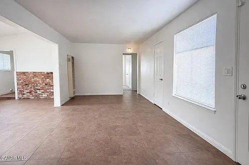 44104 Carolside Ave Photo 1