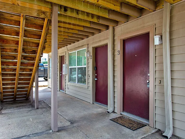 304 Tauber St #3 — Photo 4