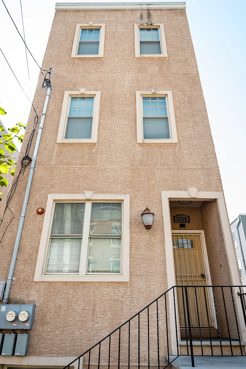 Building Photo - 2258 N 12th St #2